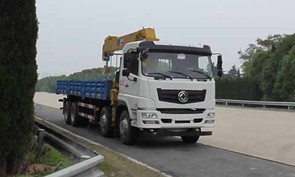 東風(fēng)前四后八16噸隨車吊圖片 東風(fēng)前四后八16噸隨車吊圖片