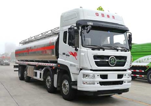 重汽斯太爾前四后六鋁合金運油車圖片 重汽斯太爾前四后六鋁合金運油車圖片
