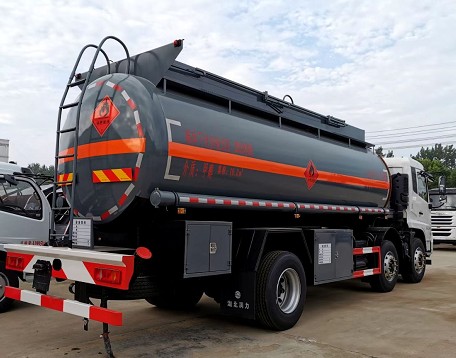 甲醇乙醇罐式運(yùn)輸車圖片 甲醇乙醇罐式運(yùn)輸車圖片