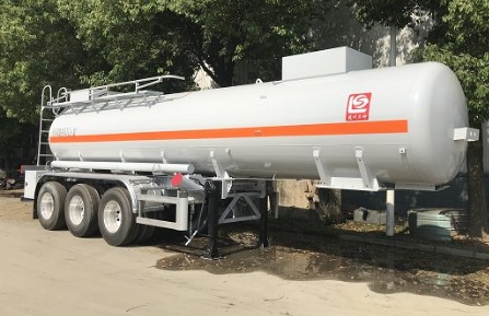 力神醒獅牌17.4方SLS9409GFWB型腐蝕性物品罐式運(yùn)輸半掛車整車參數(shù) 力神醒獅牌17.4方SLS9409GFWB型腐蝕性物品罐式運(yùn)輸半掛車整車參數(shù)