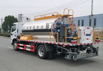 7立方智能型瀝青灑布車 7立方智能型瀝青灑布車